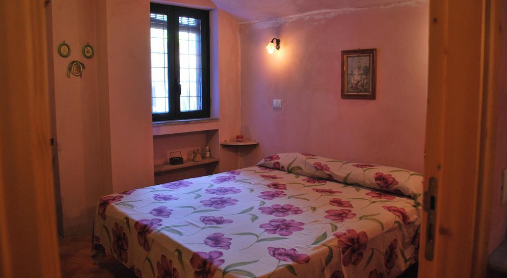 Case Vacanze Fossanave Santa Tecla Habitación foto