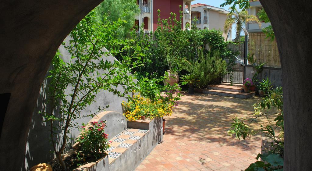 Case Vacanze Fossanave Santa Tecla Exterior foto